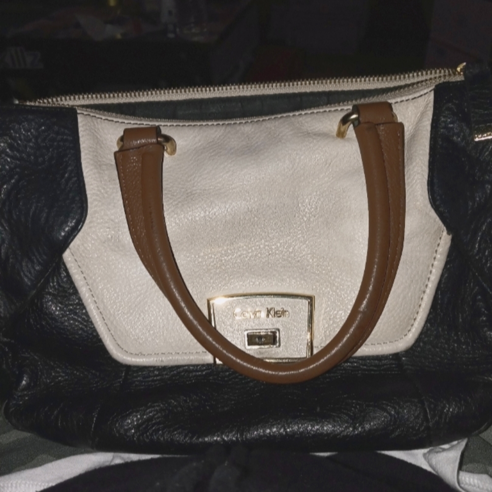 Crossbody purse